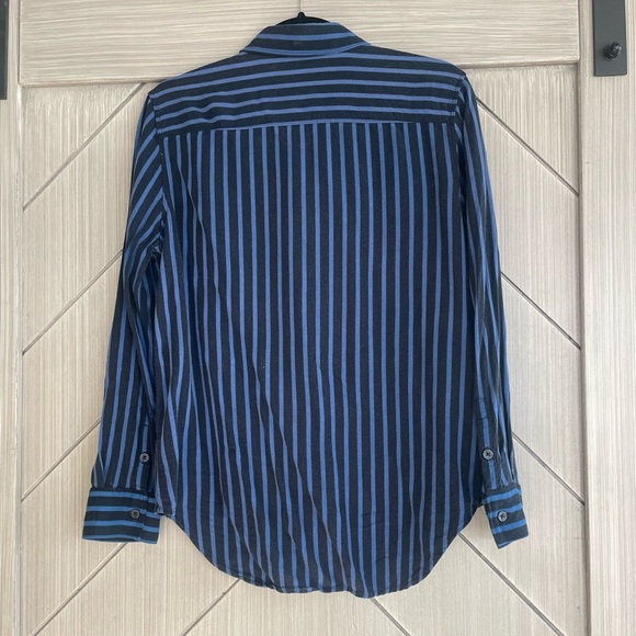 Aritzia Talula Shirt - Picture 3 of 3